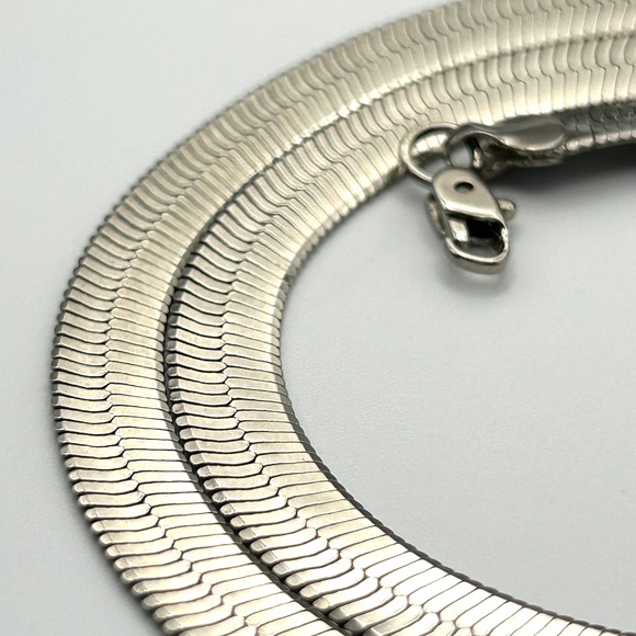 Vintage Men’s 925 Sterling Silver 7mm Wide Herringbone Chain Necklace 20” 28g - Picture 4 of 16